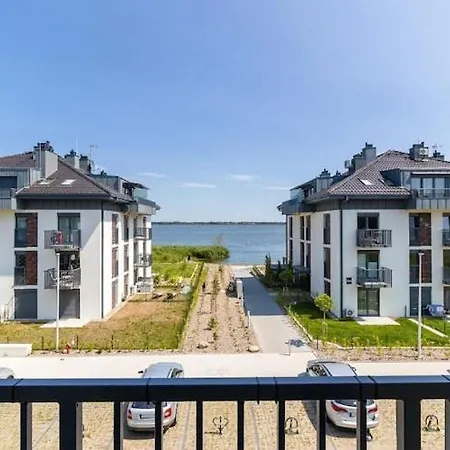 Seaside For 4 With Balcony דירה Dziwnów